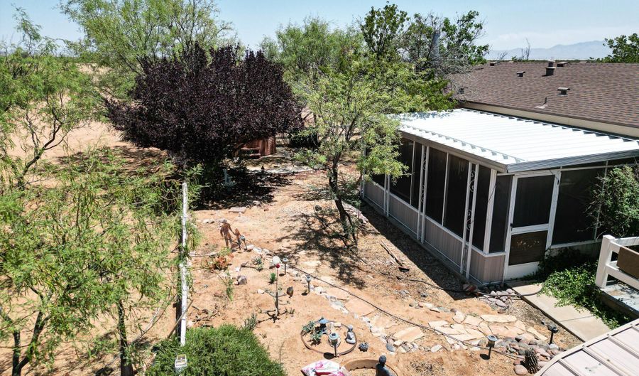 1636 W Stage Coach Pass, Cochise, AZ 85606 - 4 Beds, 3 Bath
