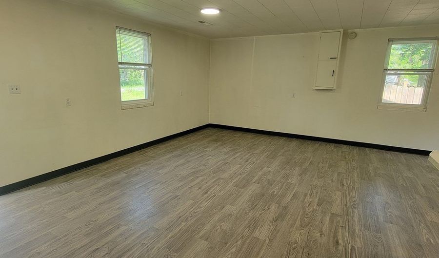 108 Ferrell Rd, Alpine, TN 38543 - 3 Beds, 2 Bath