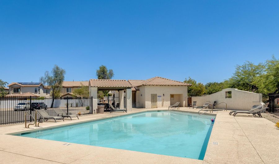 2085 E HULET Pl, Chandler, AZ 85225 - 4 Beds, 3 Bath