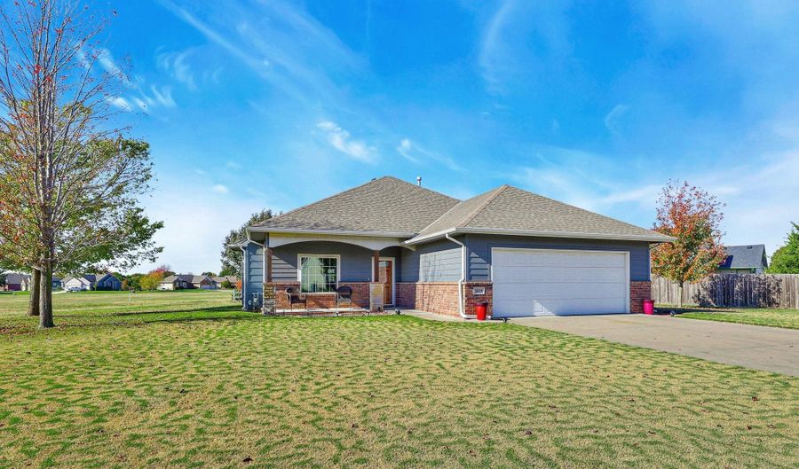 3019 Rocky Ridge St, Augusta, KS 67010 - 2 Beds, 2 Bath