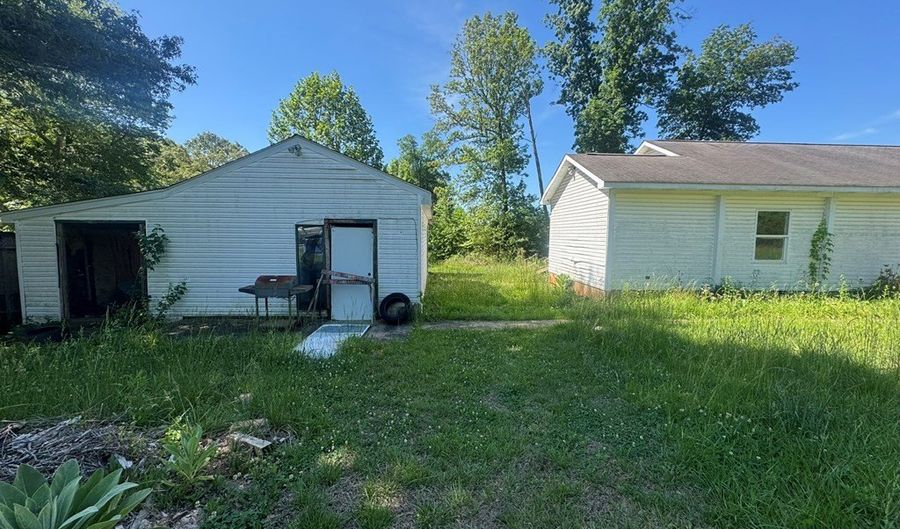 380 Toytown, Amherst, VA 24521 - 3 Beds, 2 Bath