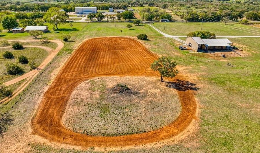 551 My Ln, Millsap, TX 76066 - 5 Beds, 4 Bath
