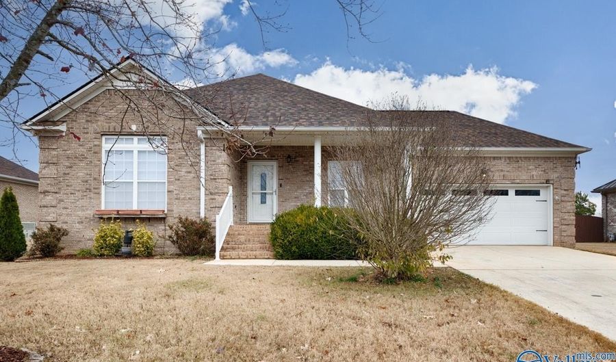 25544 Caldera Dr, Athens, AL 35613 - 3 Beds, 2 Bath