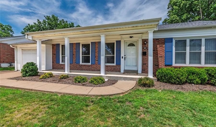 6011 Ranchwood Dr, Affton, MO 63123 - 3 Beds, 2 Bath