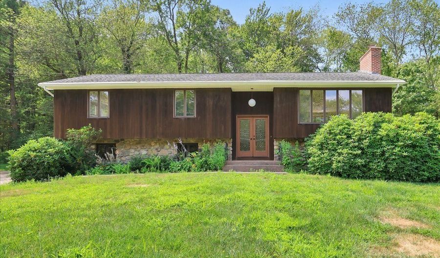16 Rosewood Ln, Bolton, CT 06043 - 3 Beds, 3 Bath
