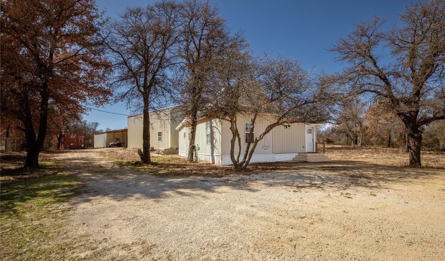 6199 County Road 335, Anson, TX 79501 - 2 Beds, 1 Bath