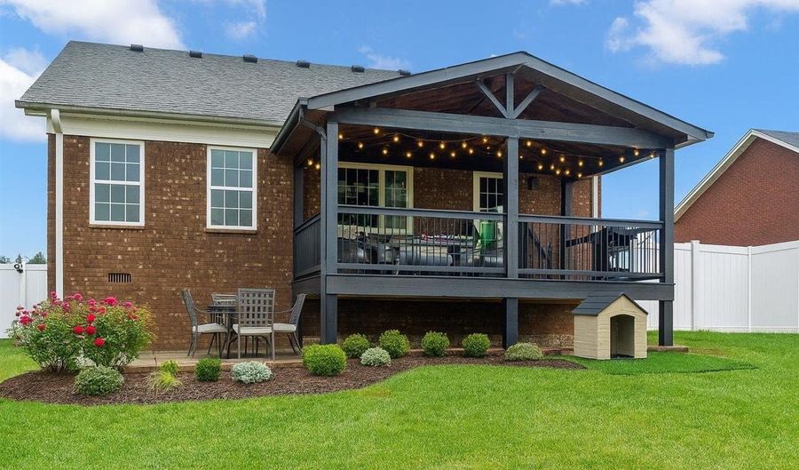 311 Oak Grove Dr, Bardstown, KY 40004 - 3 Beds, 2 Bath