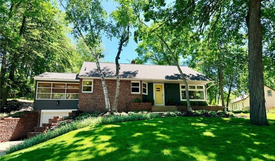 315 Fingal Dr, Alexandria, MN 56308 - 4 Beds, 2 Bath