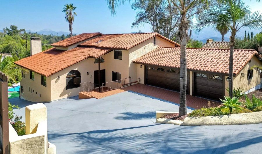 4331 Nabal Dr, La Mesa, CA 91941 - 6 Beds, 3 Bath