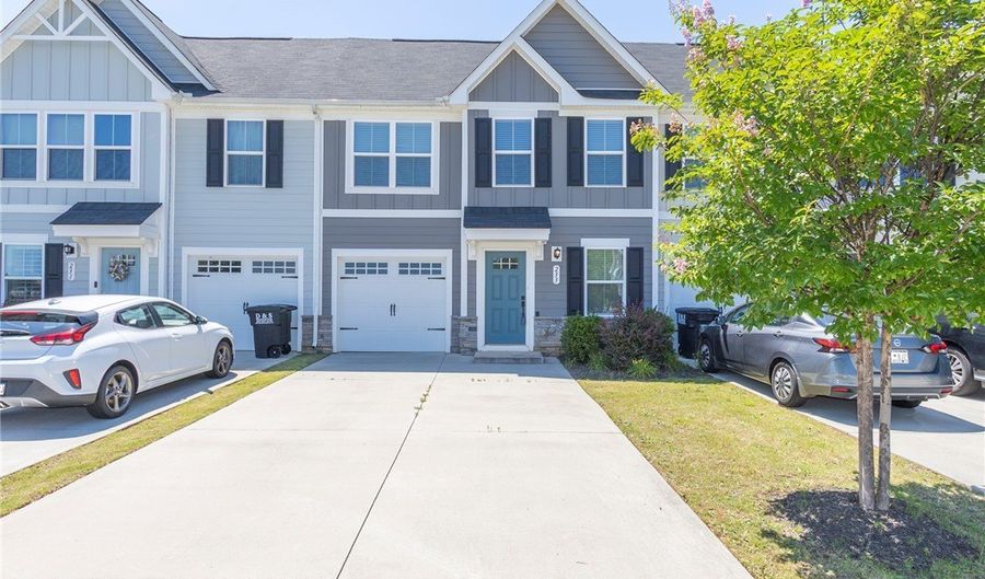 233 Scenic Rd, Anderson, SC 29621 - 3 Beds, 3 Bath