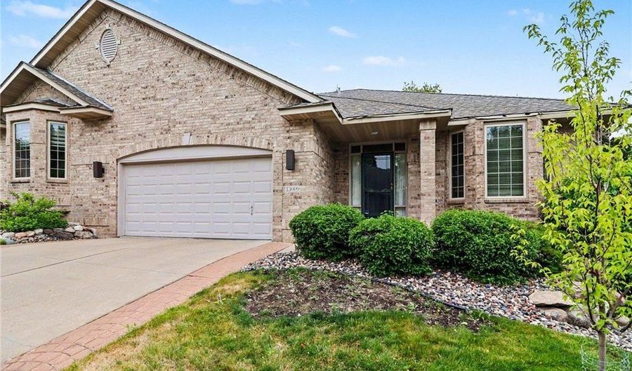 13009 Garvin Brook Ln, Apple Valley, MN 55124 - 3 Beds, 3 Bath