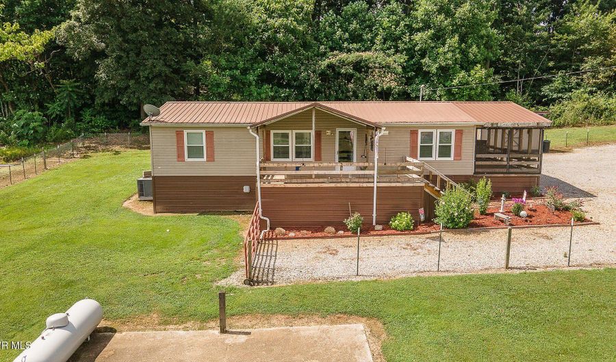 647 645 Seaton Rd, Afton, TN 37616 - 3 Beds, 2 Bath