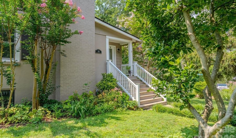 261 Forest Hill Dr, Asheville, NC 28803 - 3 Beds, 2 Bath