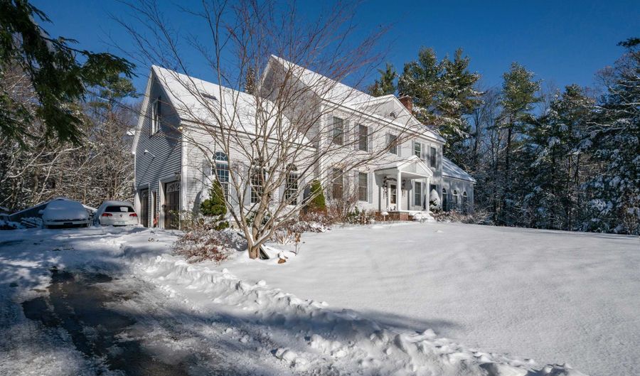 160 Jennifer Dr, Chester, NH 03036 - 4 Beds, 3 Bath