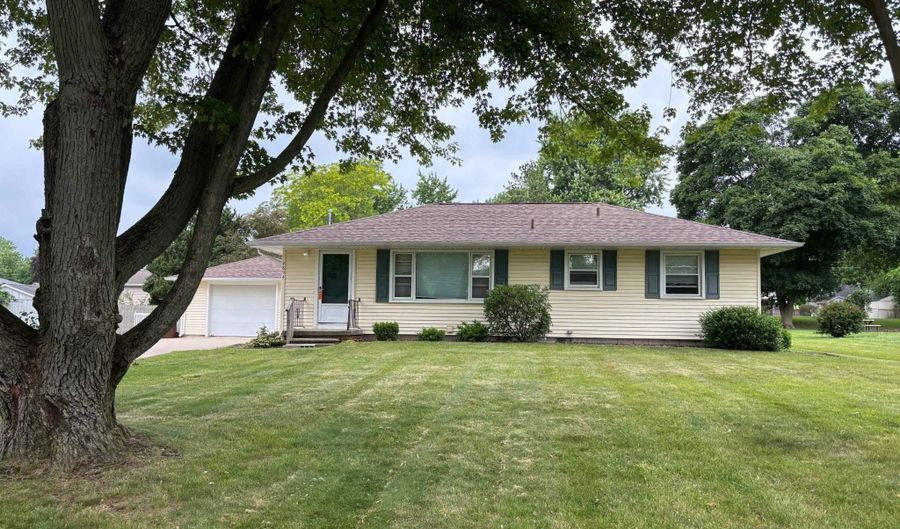 2894 Park, Adrian, MI 49221 - 3 Beds, 1 Bath