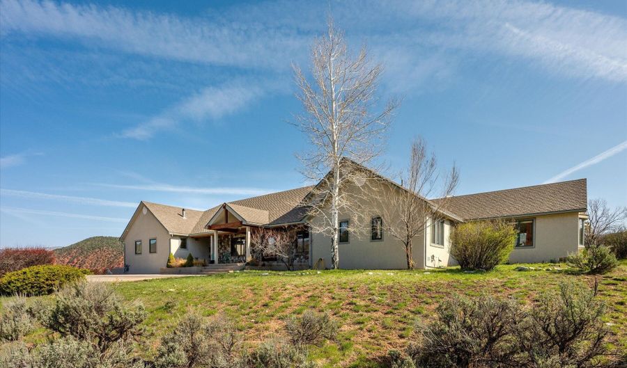 175 DOLORES Cir, Glenwood Springs, CO 81601 - 4 Beds, 5 Bath