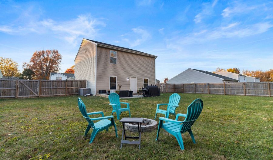 1112 Oregon Way, Anderson, IN 46012 - 3 Beds, 3 Bath