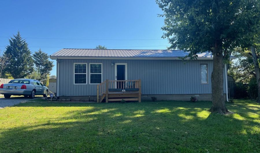 224 S 6th St, Barlow, KY 42024 - 3 Beds, 2 Bath