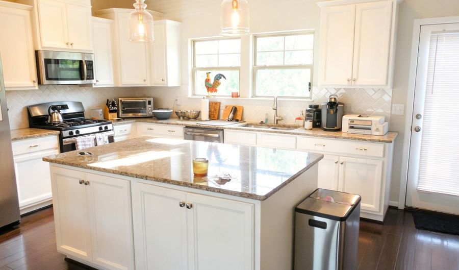 928 Dalton Ridge Pl, Apex, NC 27523 - 4 Beds, 4 Bath
