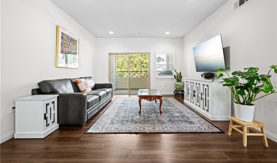 401 S Anaheim 3, Anaheim, CA 92805 - 2 Beds, 2 Bath