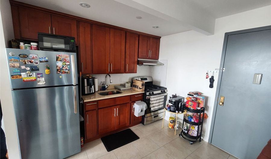 70-26 Queens Blvd 10F, Woodside, NY 11377 - 2 Beds, 1 Bath
