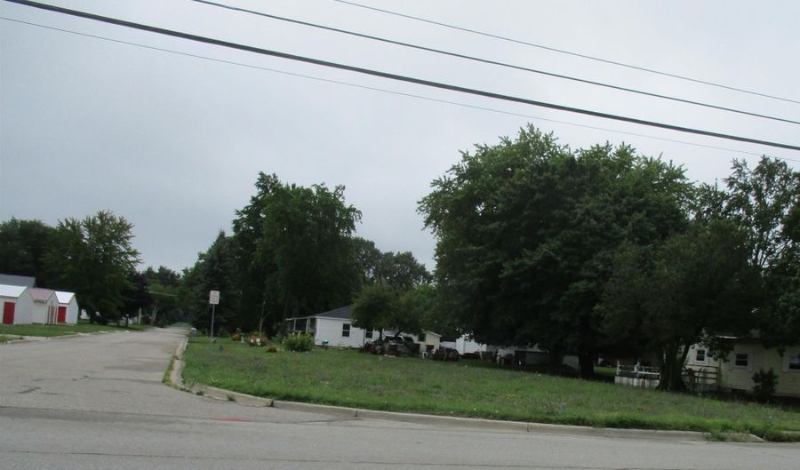 1532 E Superior St, Alma, MI 48801 - 0 Beds, 0 Bath