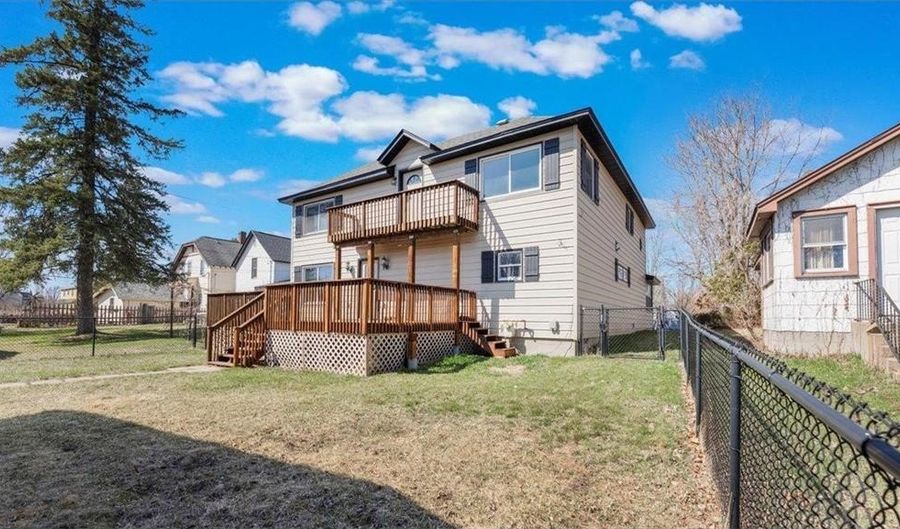 415 2nd St NW, Aitkin, MN 56431 - 5 Beds, 4 Bath