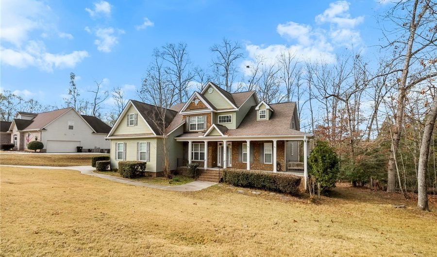 106 Linkside Dr, Anderson, SC 29621 - 5 Beds, 3 Bath
