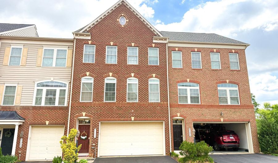21268 PARK GROVE Ter, Ashburn, VA 20147 - 3 Beds, 4 Bath