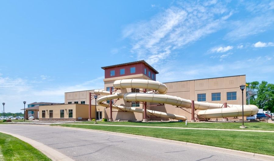 290 240th Ave 253, Arnolds Park, IA 51331 - 3 Beds, 2 Bath