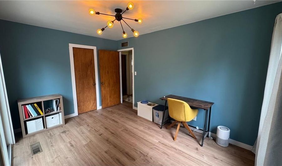 804 17th St SW, Austin, MN 55912 - 3 Beds, 1 Bath