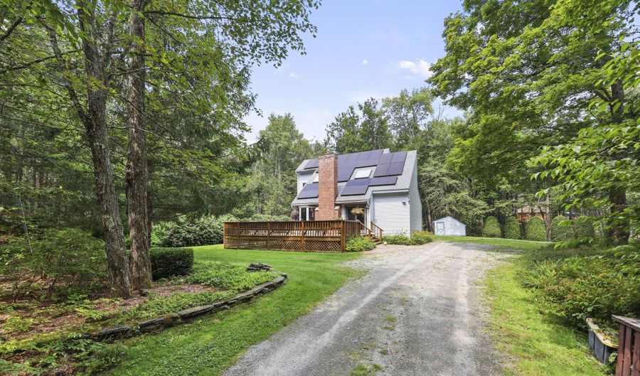 337 Captain Whitney Rd, Becket, MA 01223 - 5 Beds, 3 Bath