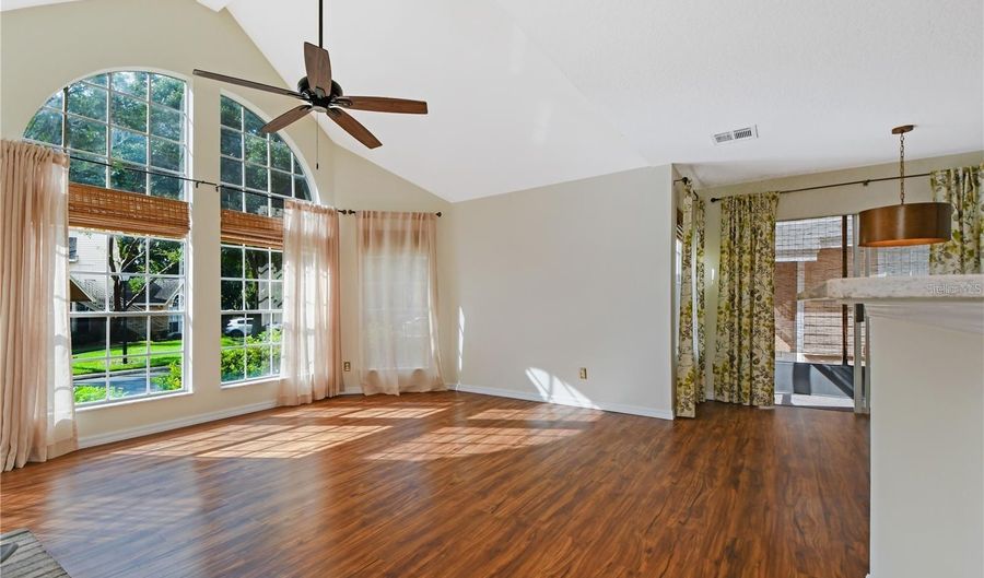 605 YOUNGSTOWN Pkwy 31, Altamonte Springs, FL 32714 - 2 Beds, 2 Bath
