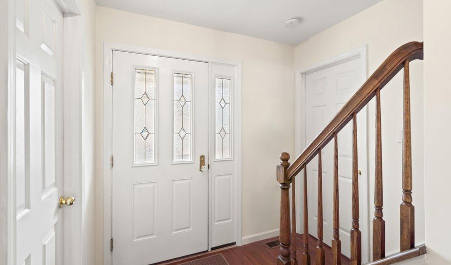 262 EVERGREEN Dr, Bayville, NJ 08721 - 4 Beds, 2 Bath