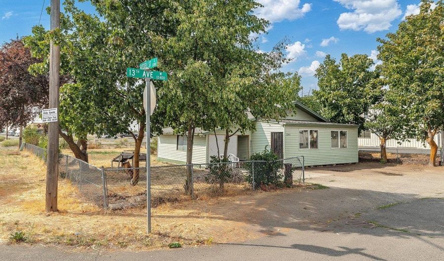 12411 W 13th Ave, Airway Heights, WA 99001 - 4 Beds, 2 Bath