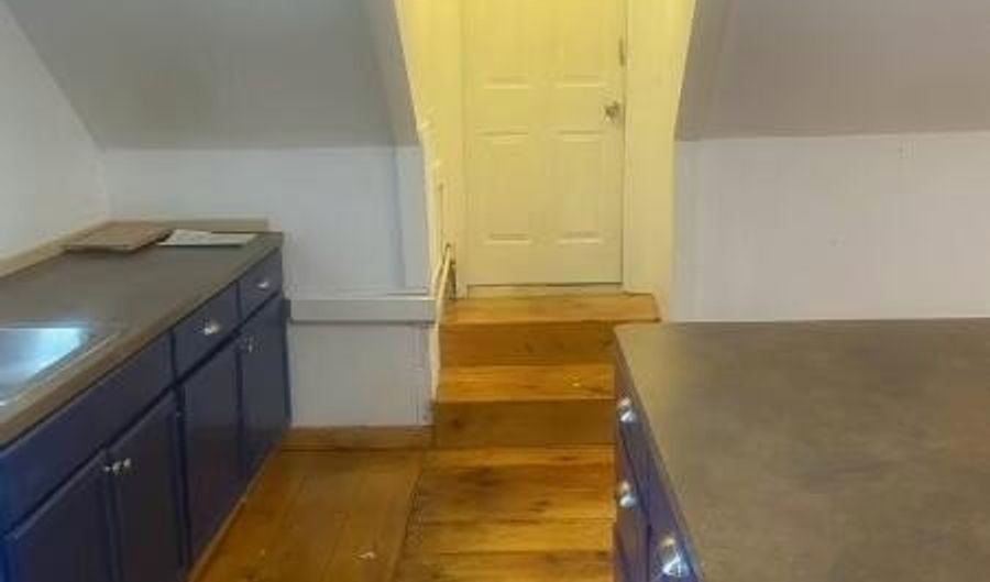 78 High St, Belfast, ME 04915 - 0 Beds, 4 Bath