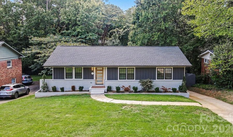 2000 Kilborne Dr, Charlotte, NC 28205 - 4 Beds, 4 Bath