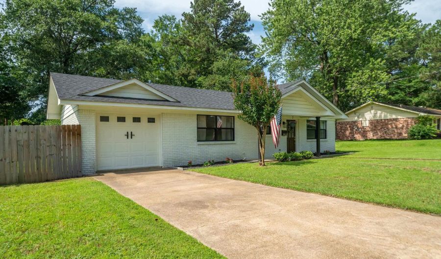 1903 Sylvia St, Arkadelphia, AR 71923 - 3 Beds, 2 Bath