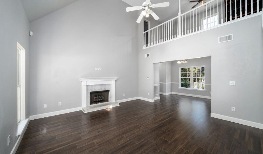 155 VICTORIA Sta, Alabaster, AL 35114 - 4 Beds, 3 Bath