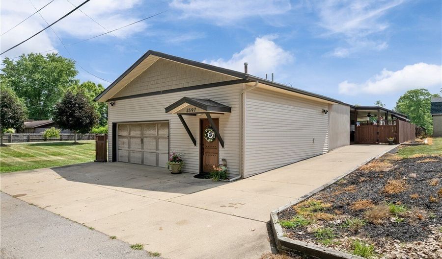 3597 PONCIANA Ave, Akron, OH 44319 - 3 Beds, 2 Bath
