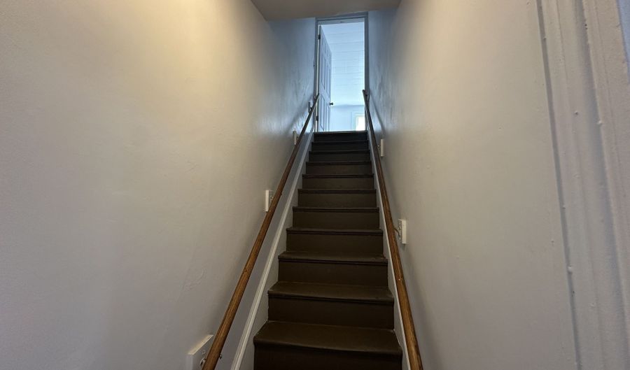 7 Hill St 2, Ansonia, CT 06401 - 4 Beds, 1 Bath