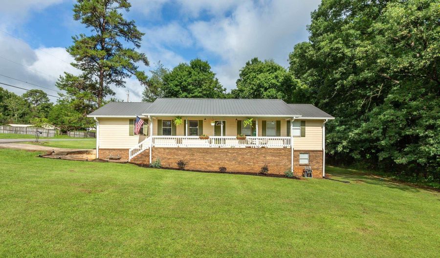 457 PERMITA Ct, Anniston, AL 36206 - 4 Beds, 2 Bath