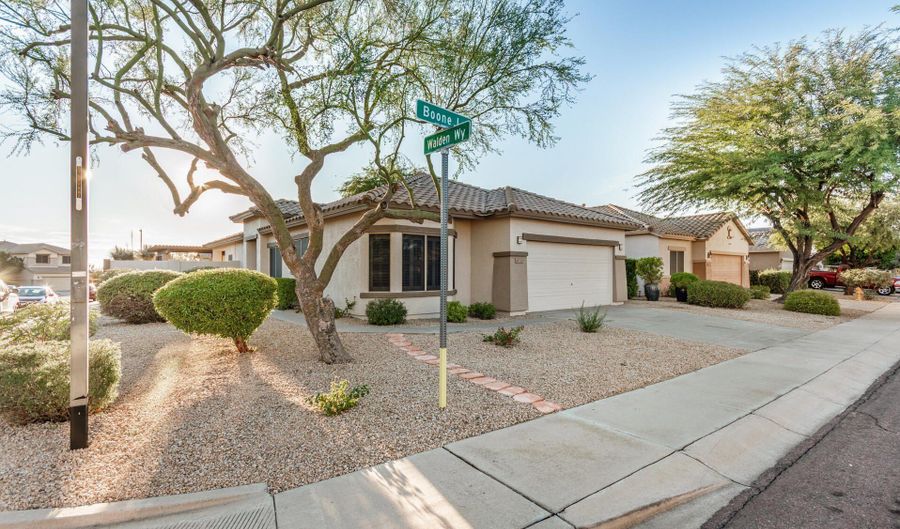 40710 N BOONE Ln, Anthem, AZ 85086 - 3 Beds, 2 Bath