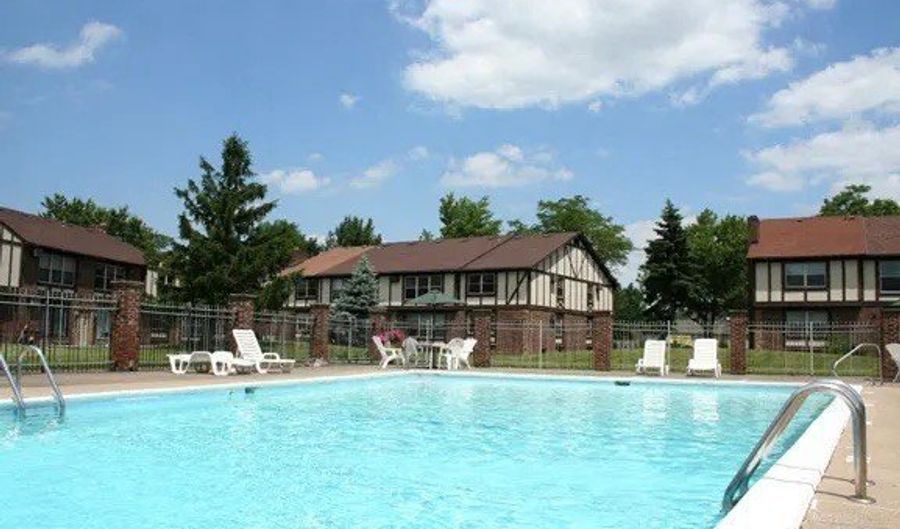 4417 Chestnut Ridge Rd, Amherst, NY 14228 - 2 Beds, 1 Bath