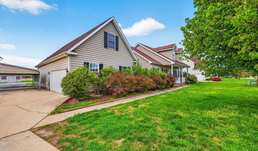 82 DORIAN Dr, Dover, DE 19904 - 4 Beds, 2 Bath
