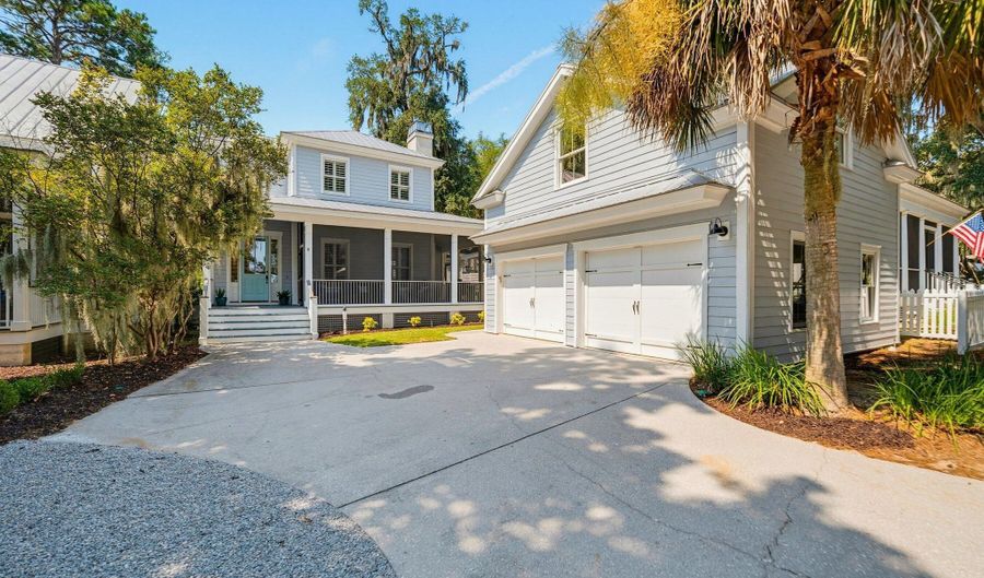 4 Addison St, Beaufort, SC 29907 - 3 Beds, 3 Bath