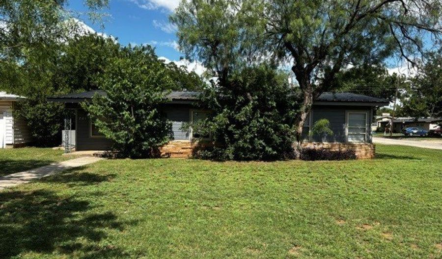 701 Forrest Ave, Abilene, TX 79603 - 4 Beds, 2 Bath