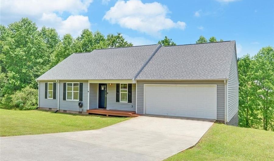 183 Banks Ridge Dr, Baldwin, GA 30511 - 3 Beds, 2 Bath