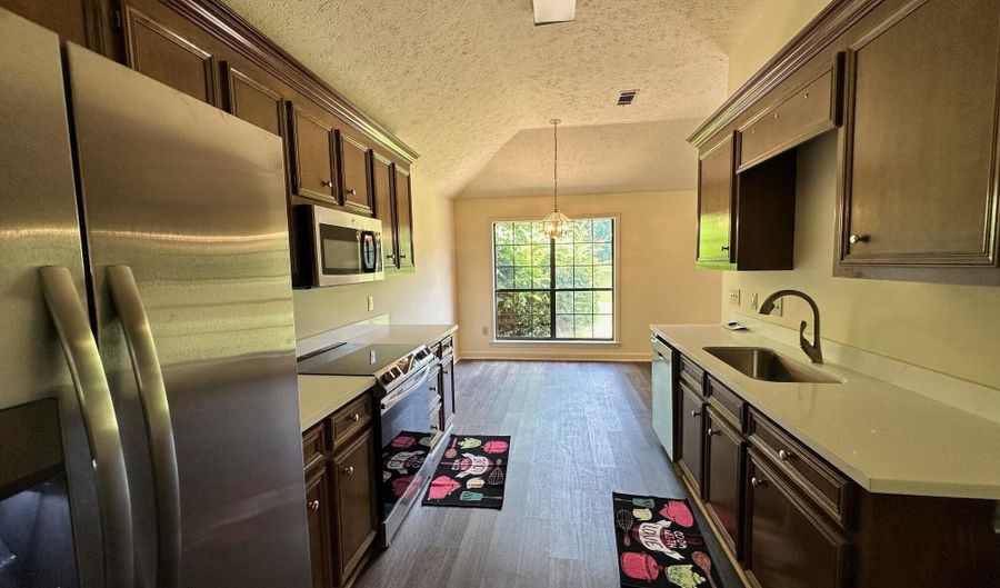 541 Bedford Cir, Madison, MS 39110 - 3 Beds, 2 Bath