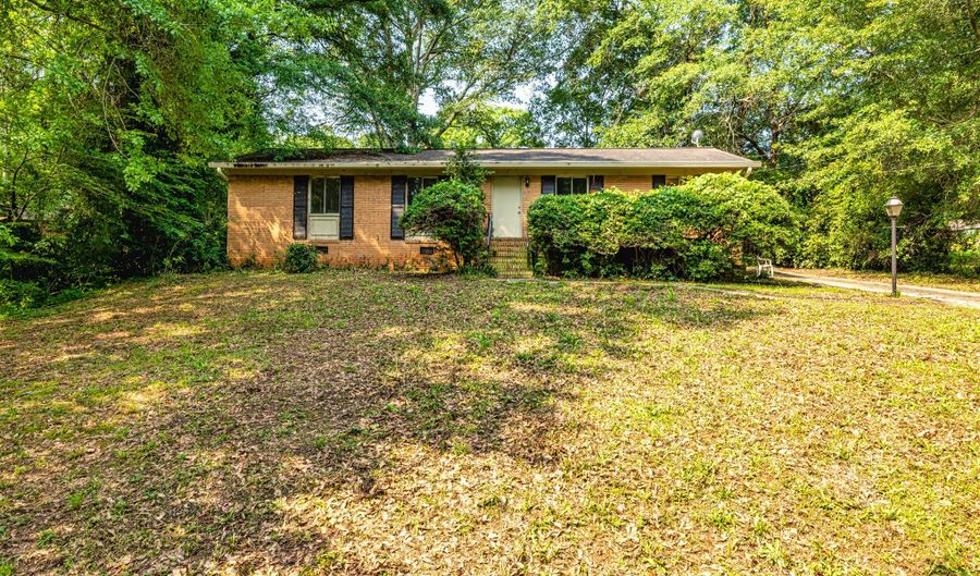 205 Pine, Barnesville, GA 30204 - 3 Beds, 2 Bath
